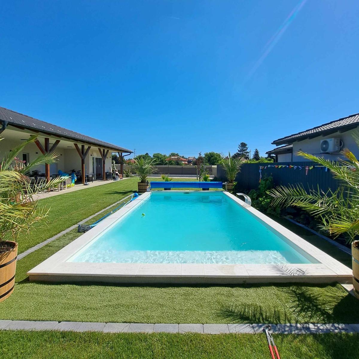 Gold Medence referencia